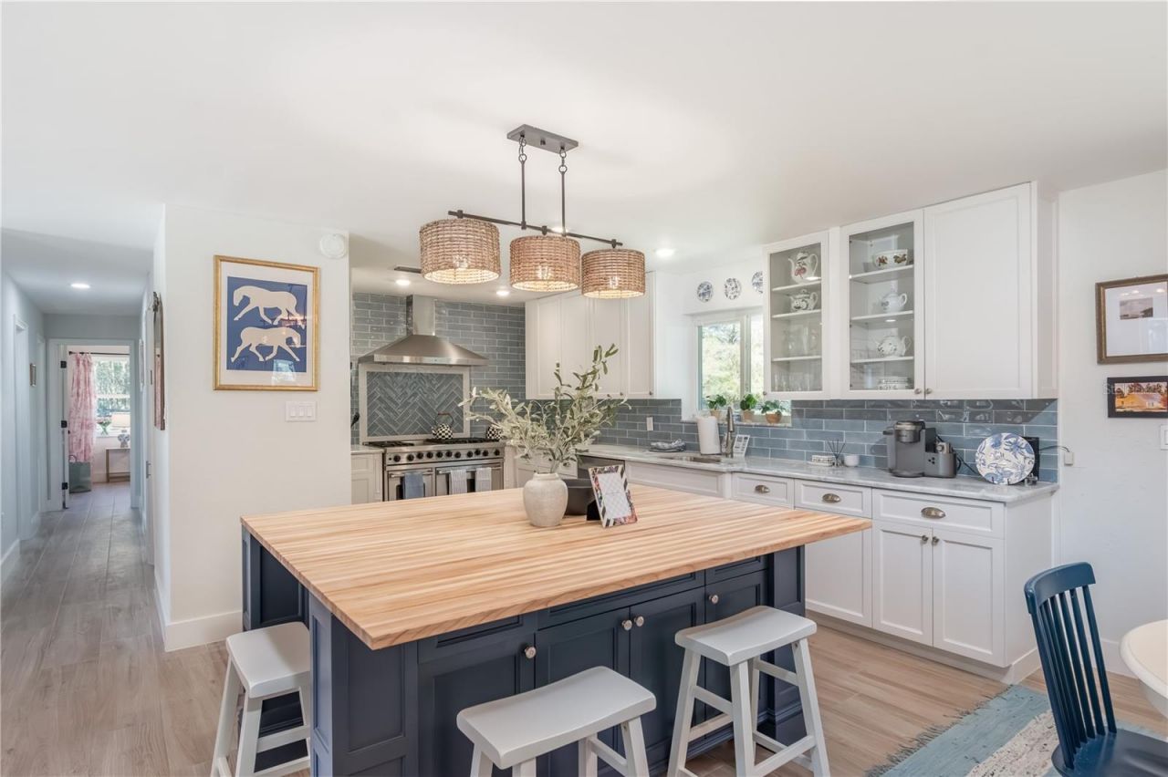 1631 NE 165th Street, Citra, FL 32113 Photo