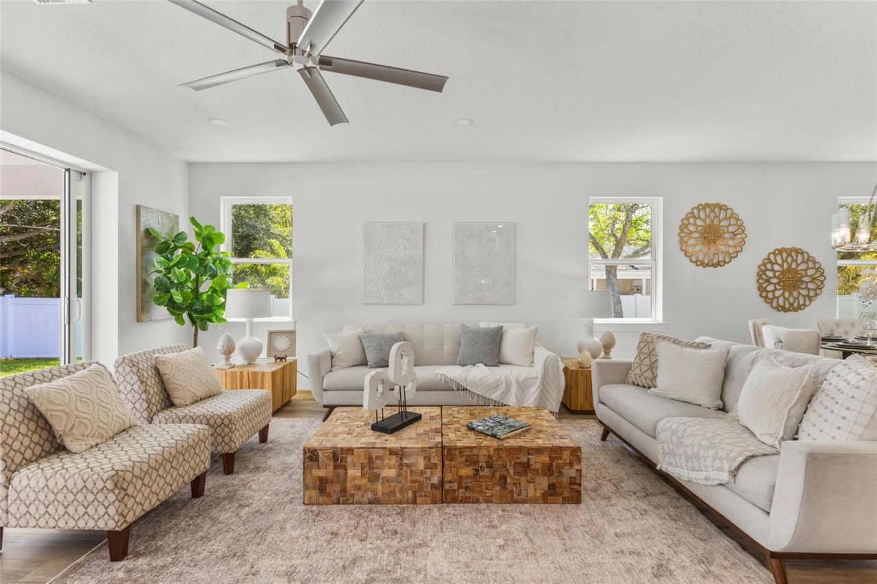 217 S Shade Avenue, Sarasota, FL 34237 Photo