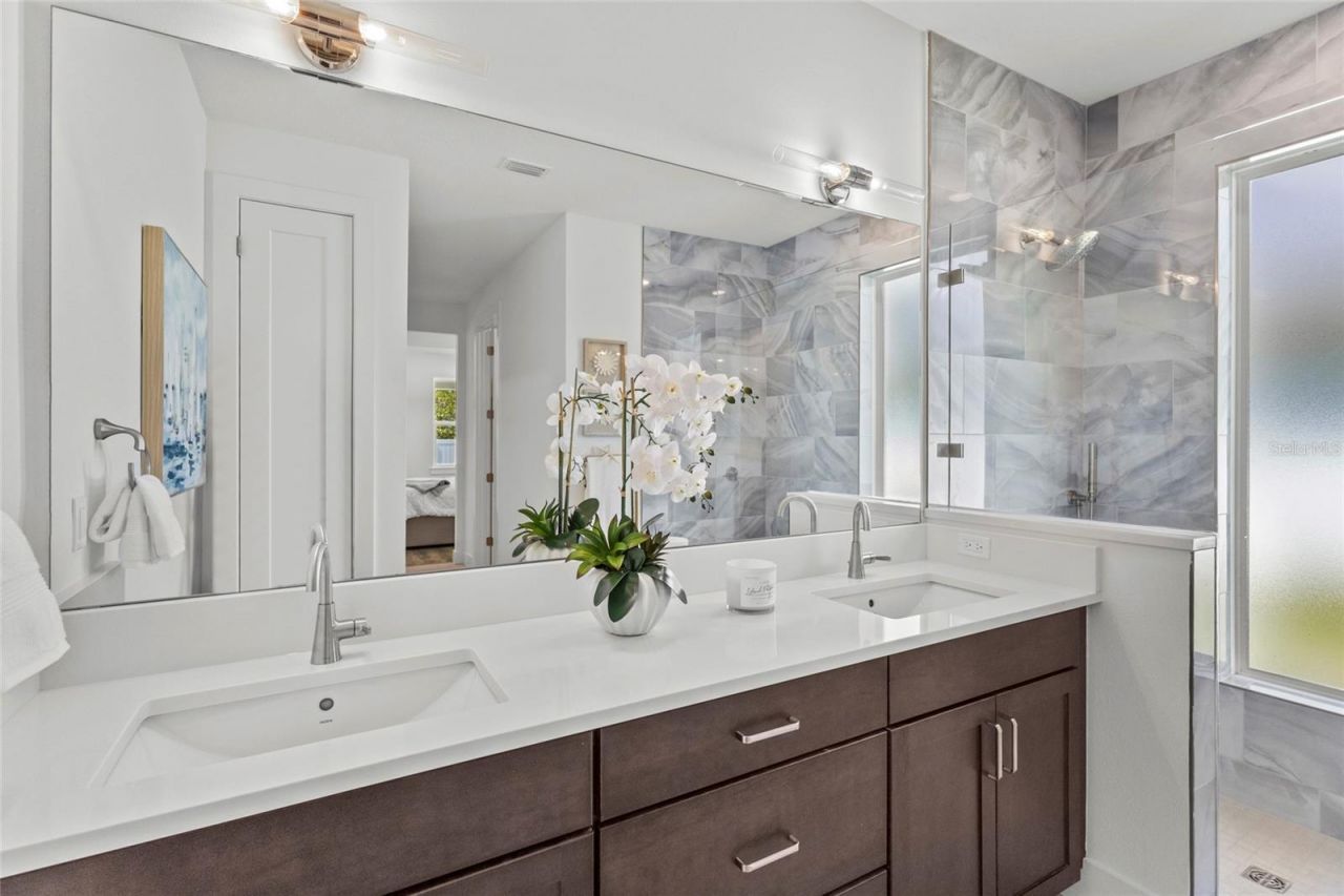 217 S Shade Avenue, Sarasota, FL 34237 Photo