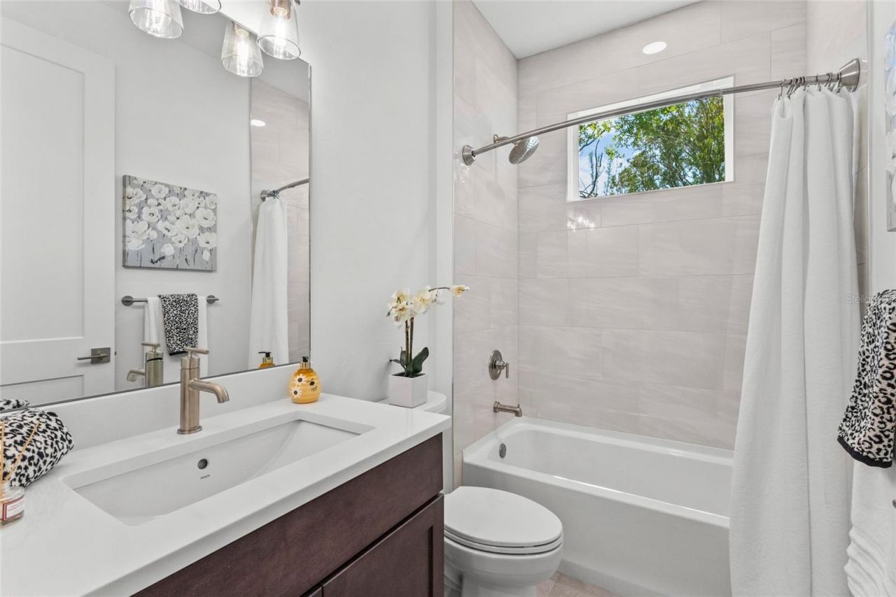 217 S Shade Avenue, Sarasota, FL 34237 Photo