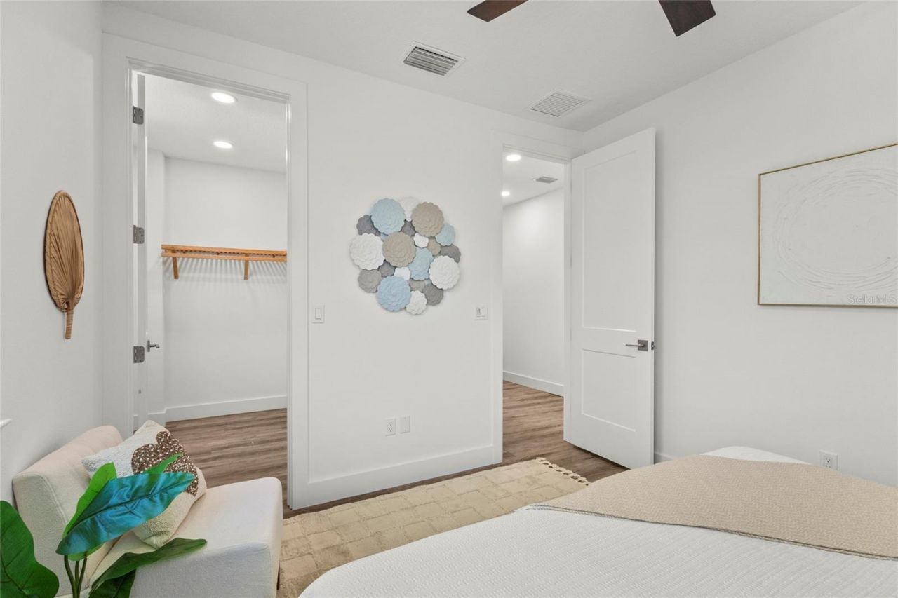 217 S Shade Avenue, Sarasota, FL 34237 Photo