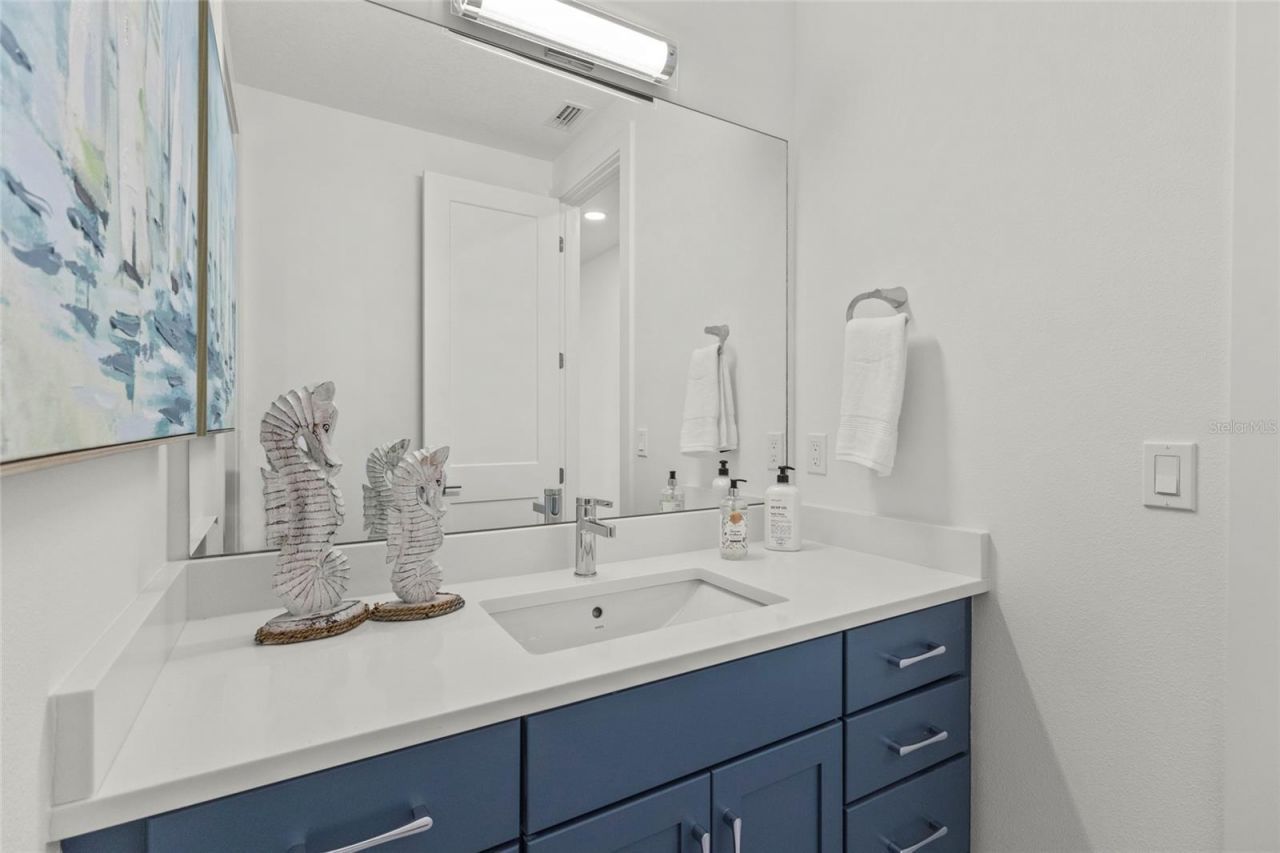 217 S Shade Avenue, Sarasota, FL 34237 Photo