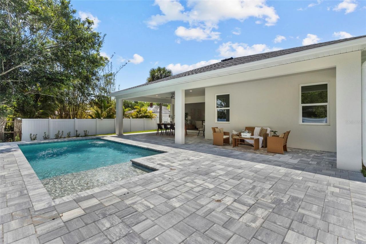 217 S Shade Avenue, Sarasota, FL 34237 Photo