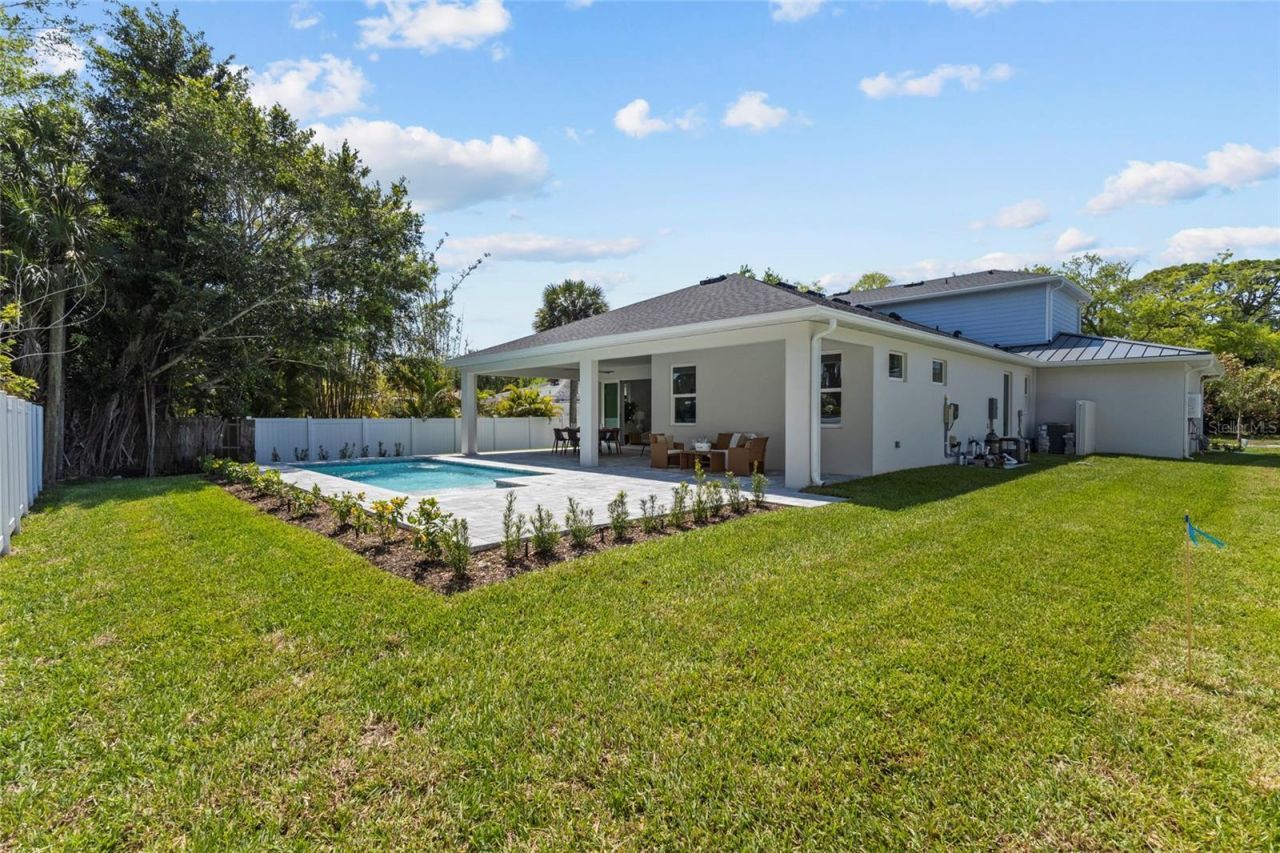 217 S Shade Avenue, Sarasota, FL 34237 Photo