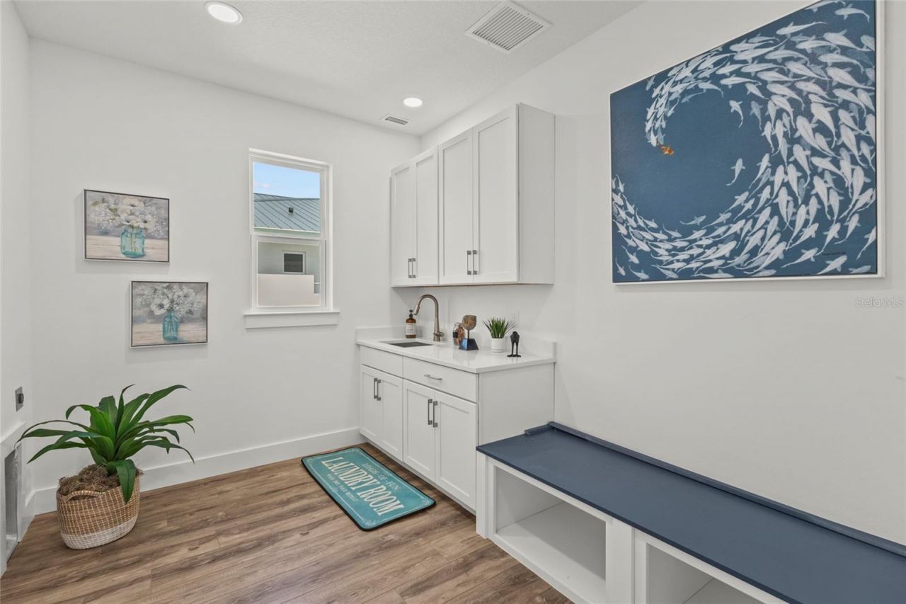 217 S Shade Avenue, Sarasota, FL 34237 Photo