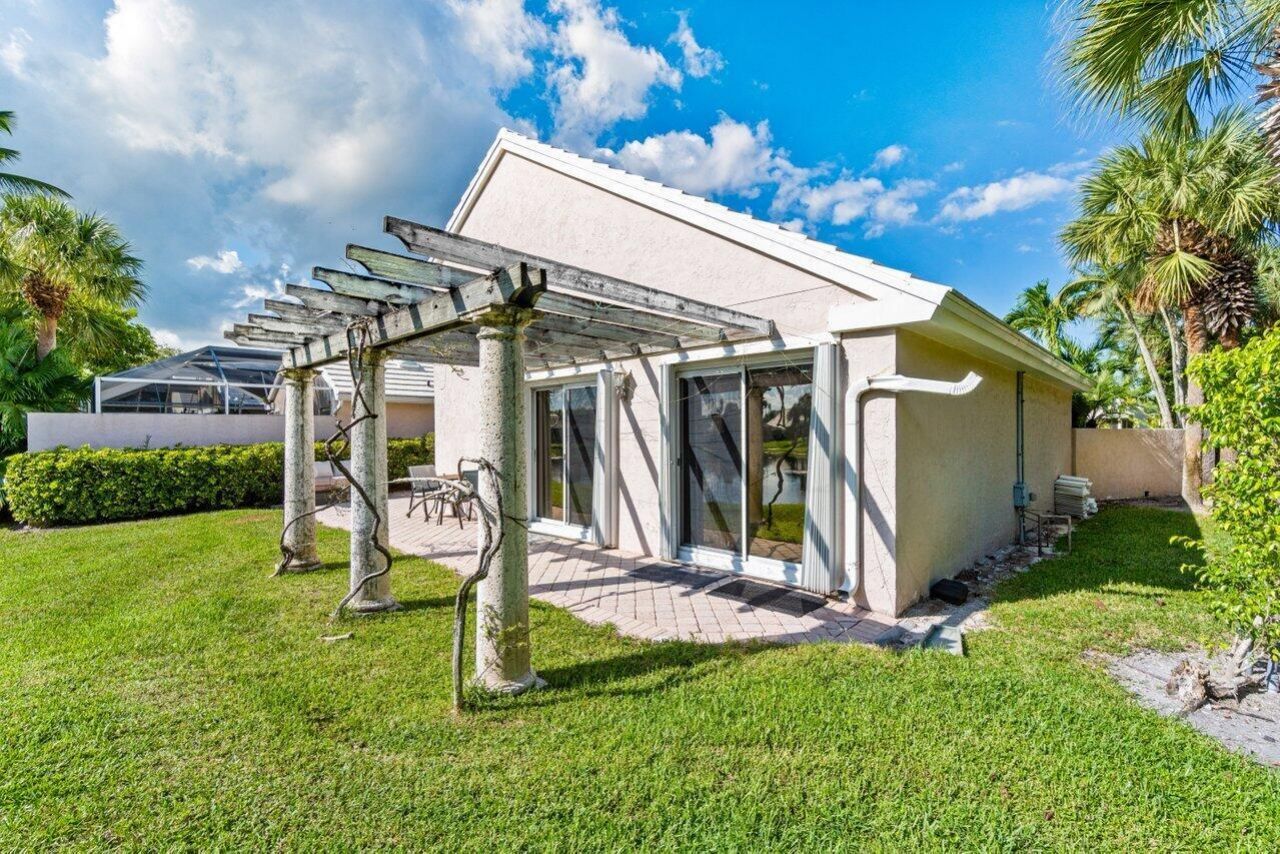 9023 Baybury Lane, West Palm Beach, FL 33411 Photo