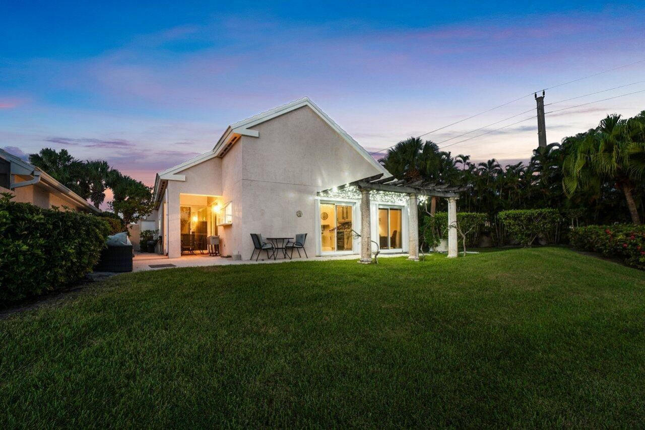9023 Baybury Lane, West Palm Beach, FL 33411 Photo