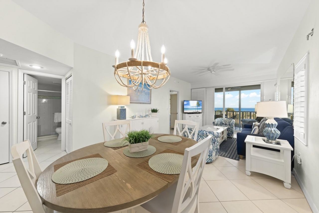 255 Periwinkle Way, Unit 5B, Sanibel, FL 33957 Photo