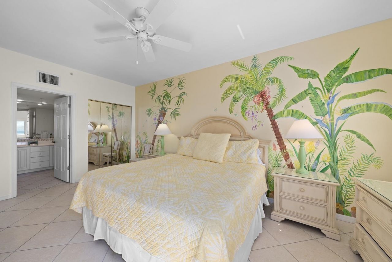 255 Periwinkle Way, Unit 5B, Sanibel, FL 33957 Photo