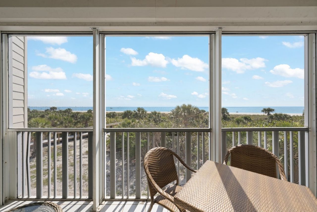 255 Periwinkle Way, Unit 5B, Sanibel, FL 33957 Photo