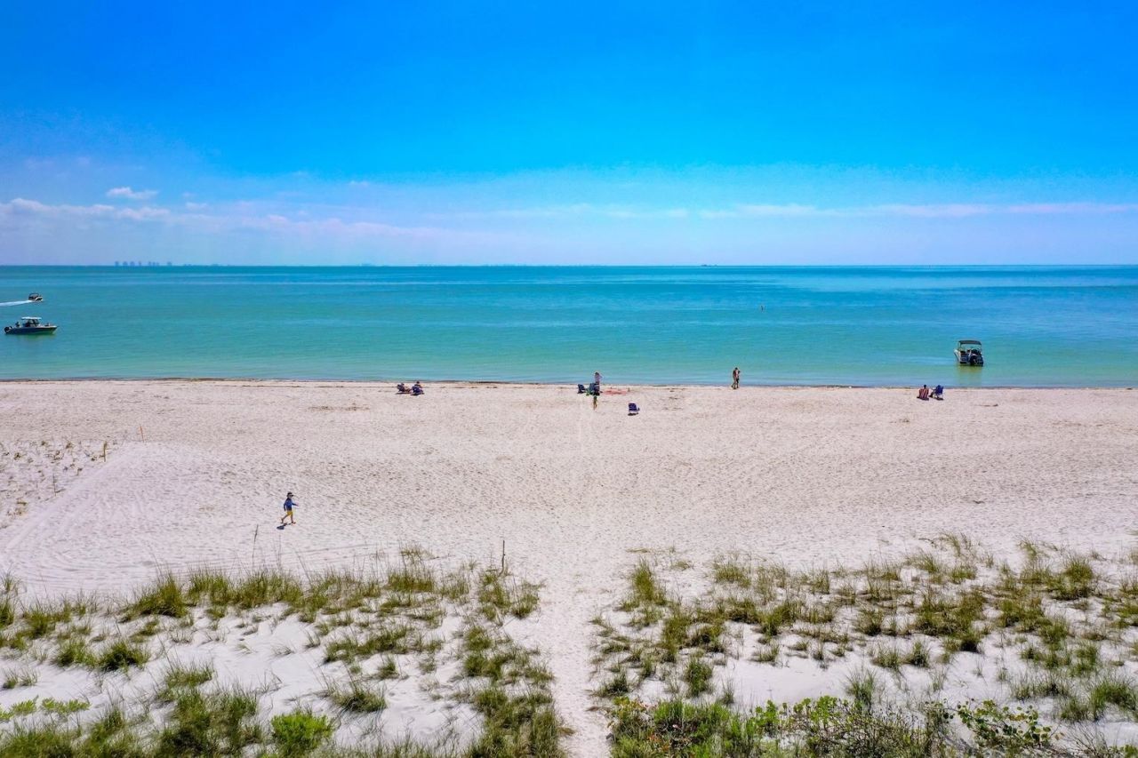 255 Periwinkle Way, Unit 5B, Sanibel, FL 33957 Photo