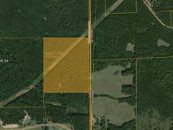 McHann Rd, Starkville, MS 39759