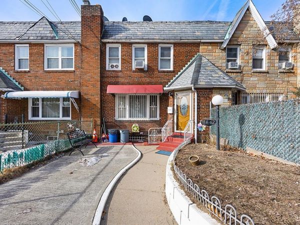 11462 201, Saint Albans, NY 11412