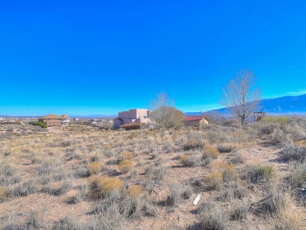 6908 Tampico Road NE, Rio Rancho, NM 87144