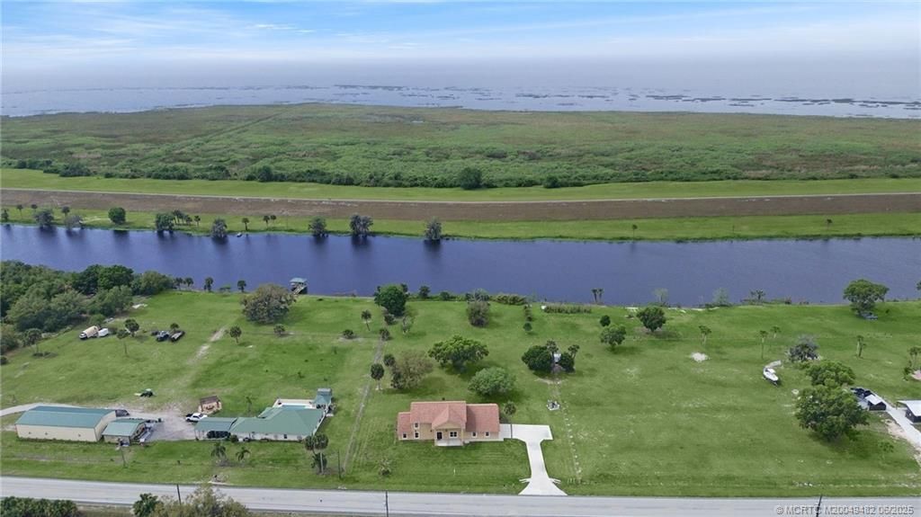 12424 Us Highway 441 Se, Okeechobee, FL 34974 Photo