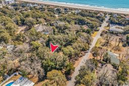 410 44th Ave. N photo 4