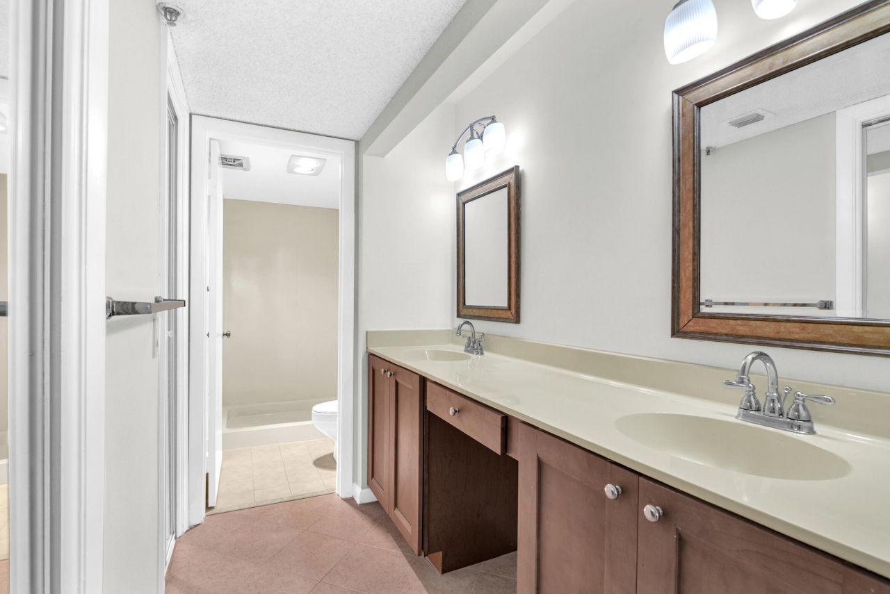 6620 Boca De Mar Drive, Unit 105, Boca Raton, FL 33433 Photo