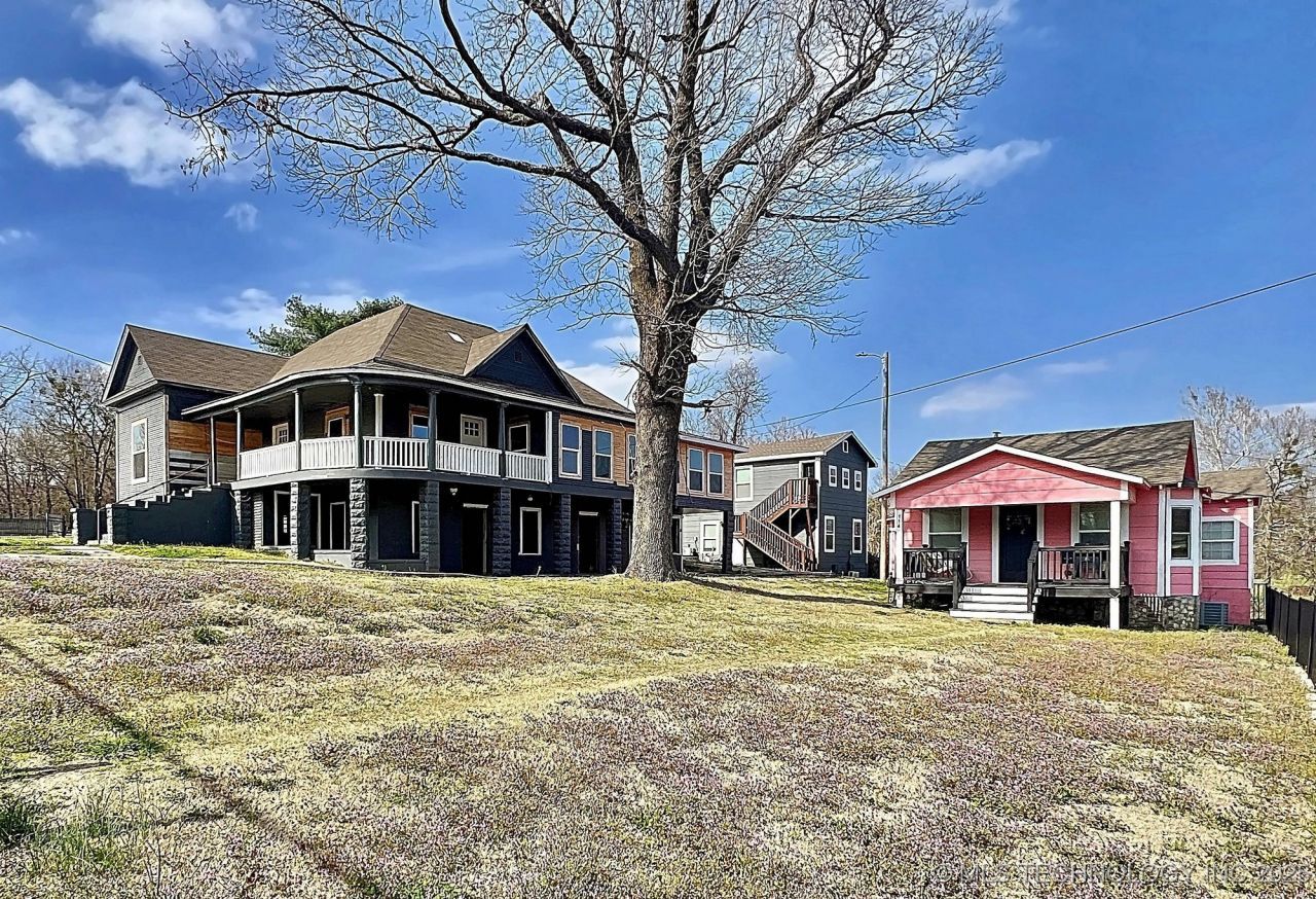 116 W Morgan Street, Tahlequah, OK 74464 Main Photo