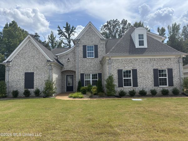 939 Buttermilk Drive, Nesbit, MS 38651