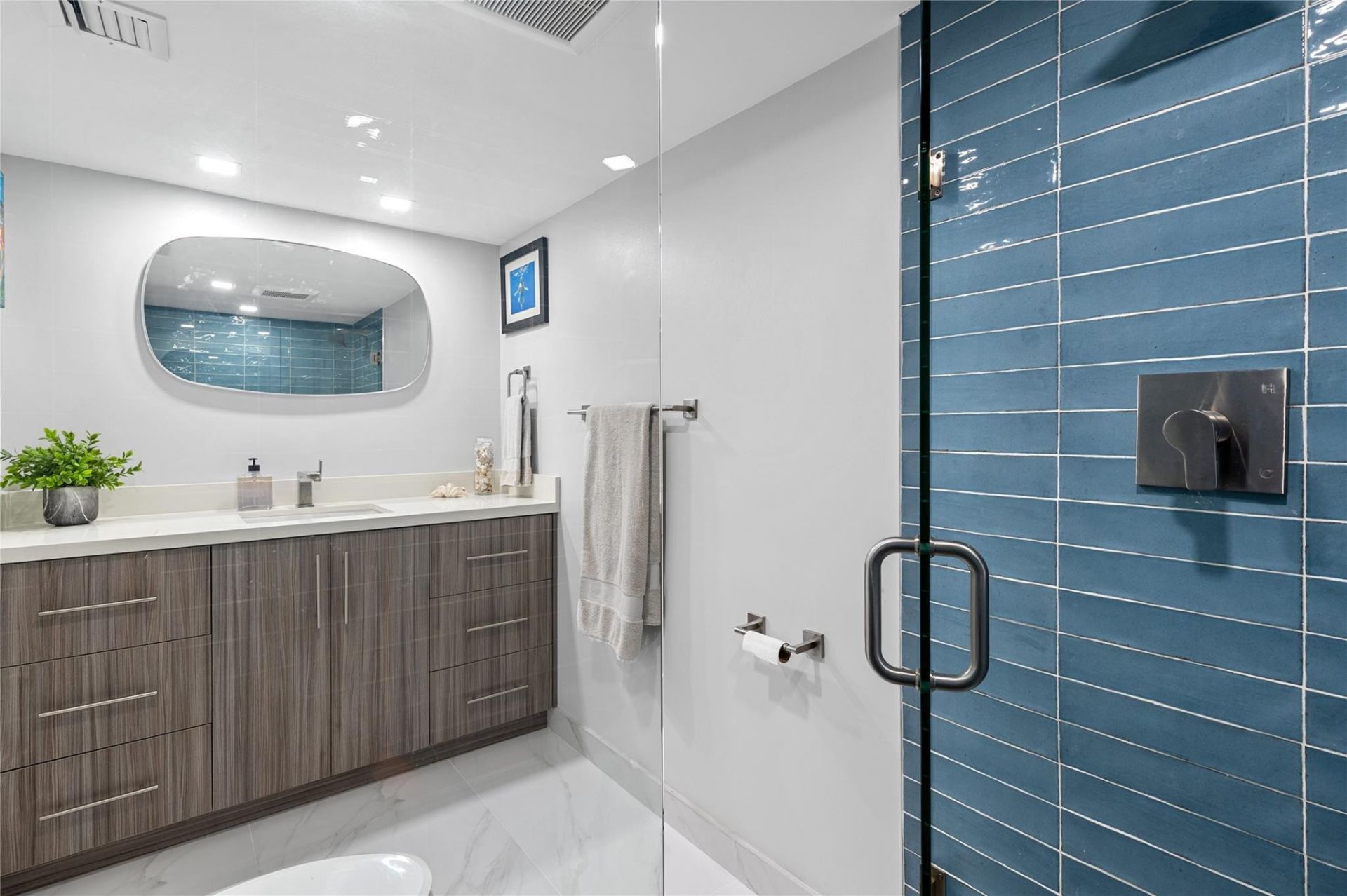 3900 Galt Ocean Drive, Unit 317, Fort Lauderdale, FL 33308 Photo