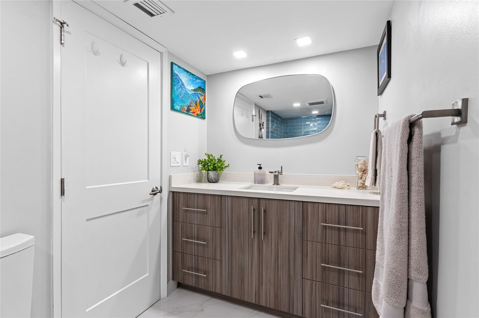 3900 Galt Ocean Drive, Unit 317, Fort Lauderdale, FL 33308 Photo