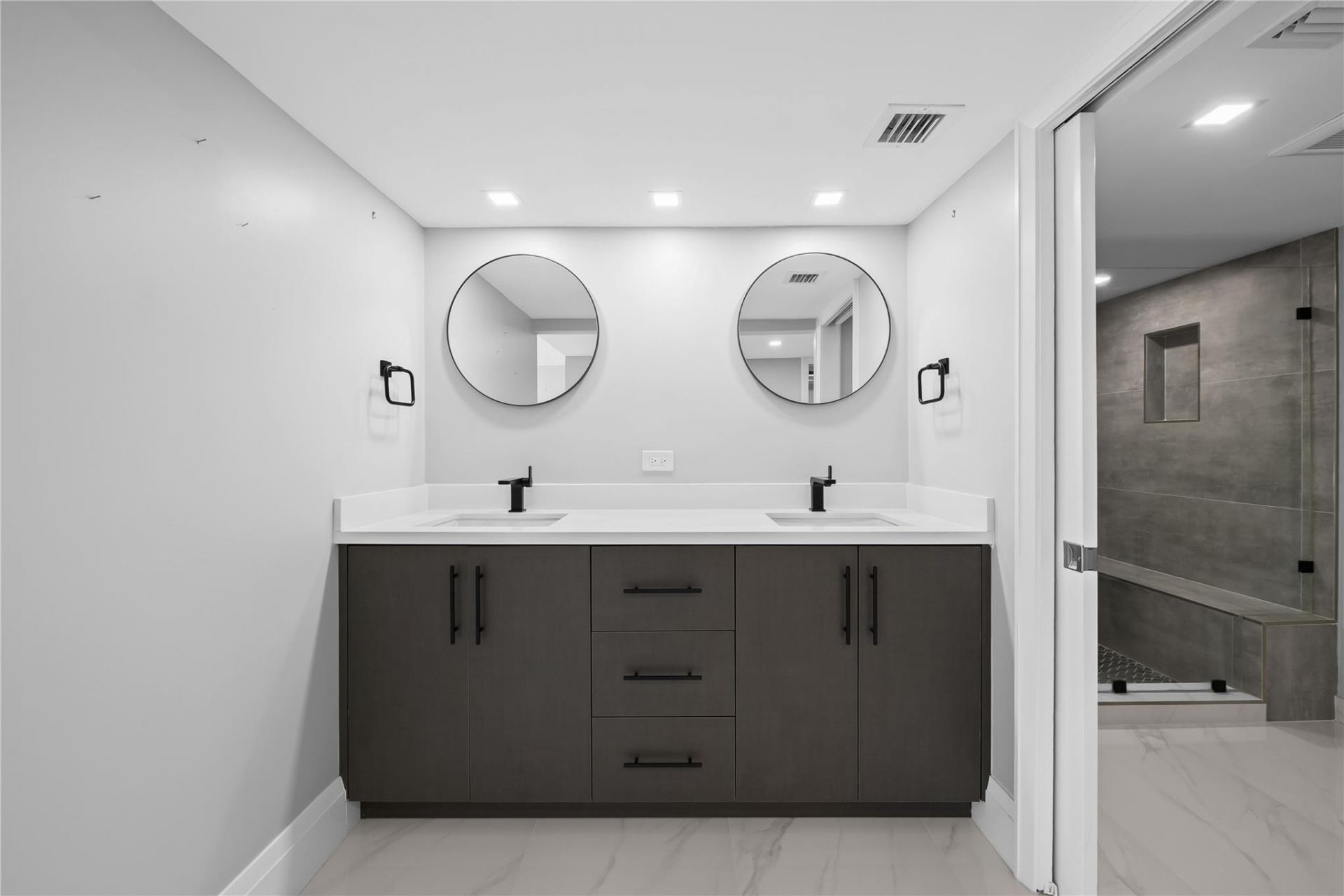 3900 Galt Ocean Drive, Unit 317, Fort Lauderdale, FL 33308 Photo