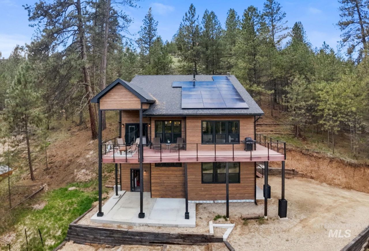 4 Daggett Rim Road, Boise, ID 83716 Main Photo