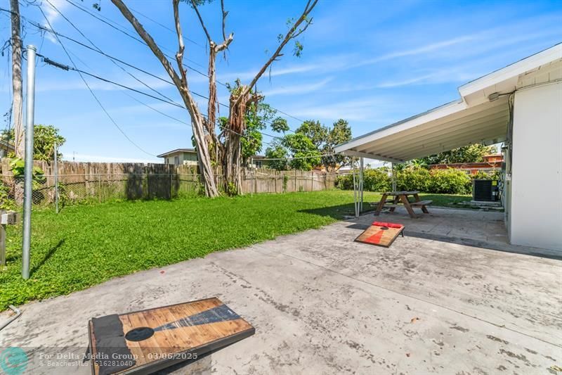 1215 NE 200th Street, Miami, FL 33179 Photo