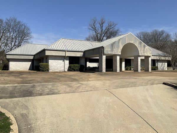 1464 Medical Park Cr., Tupelo, MS 38801