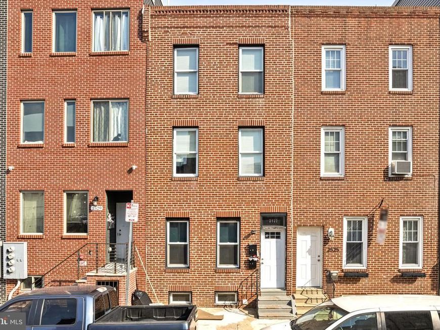 2527 N Front Street, Philadelphia, PA 19133 Main Photo
