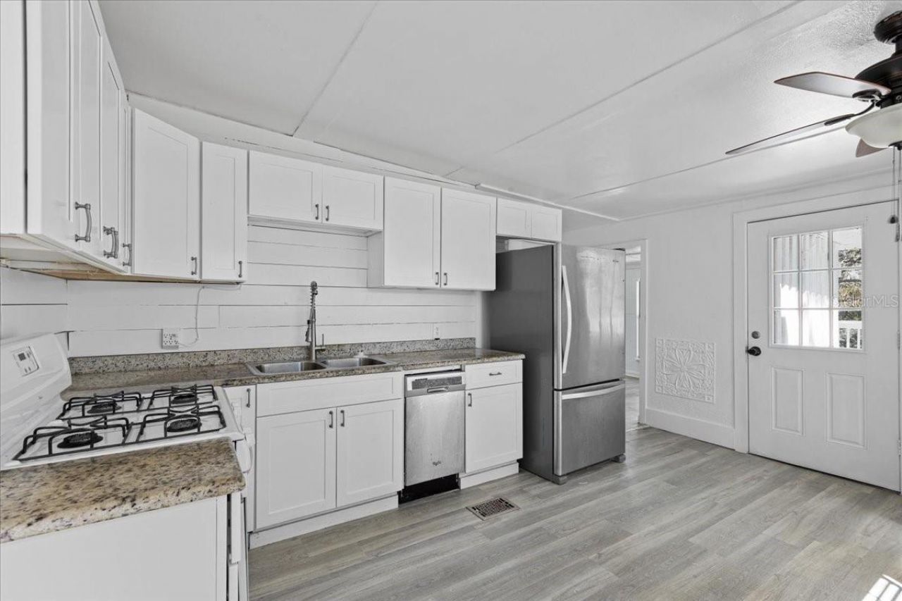 1149 Shell Crest Avenue, Cedar Key, FL 32625 Photo