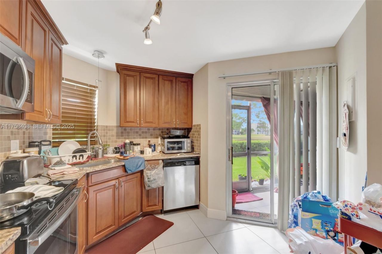 3597 Birdie Dr, Unit 107, Lake Worth, FL 33467 Photo