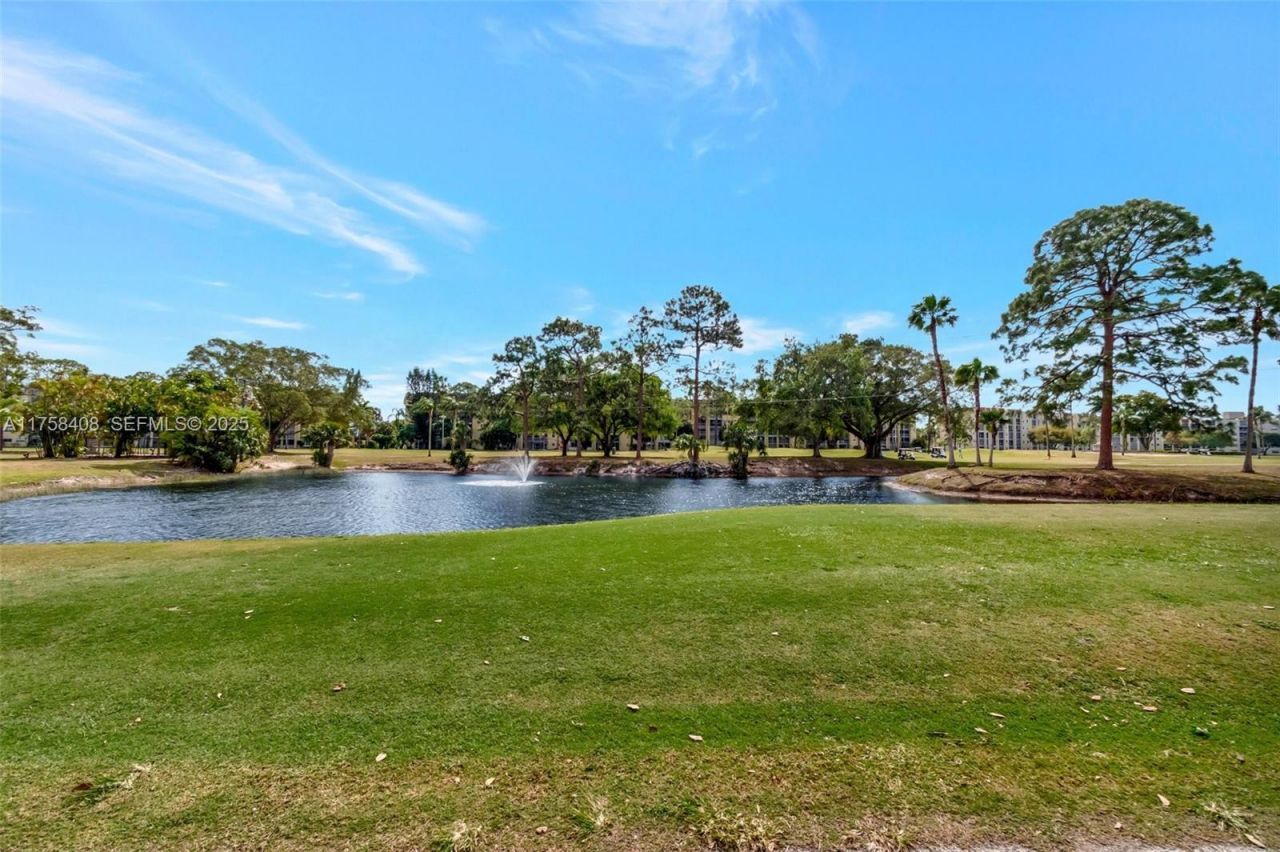 3597 Birdie Dr, Unit 107, Lake Worth, FL 33467 Photo