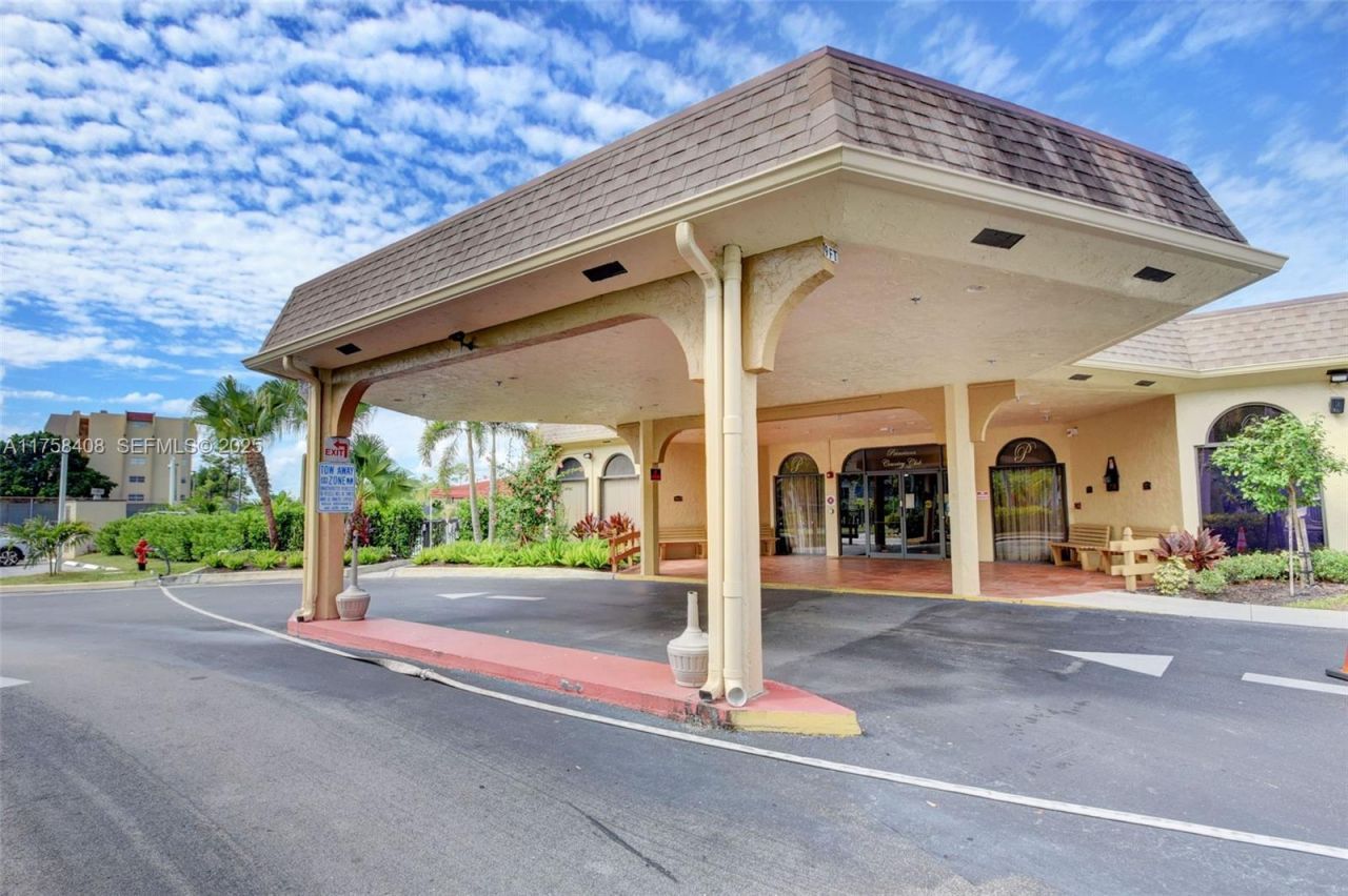 3597 Birdie Dr, Unit 107, Lake Worth, FL 33467 Photo