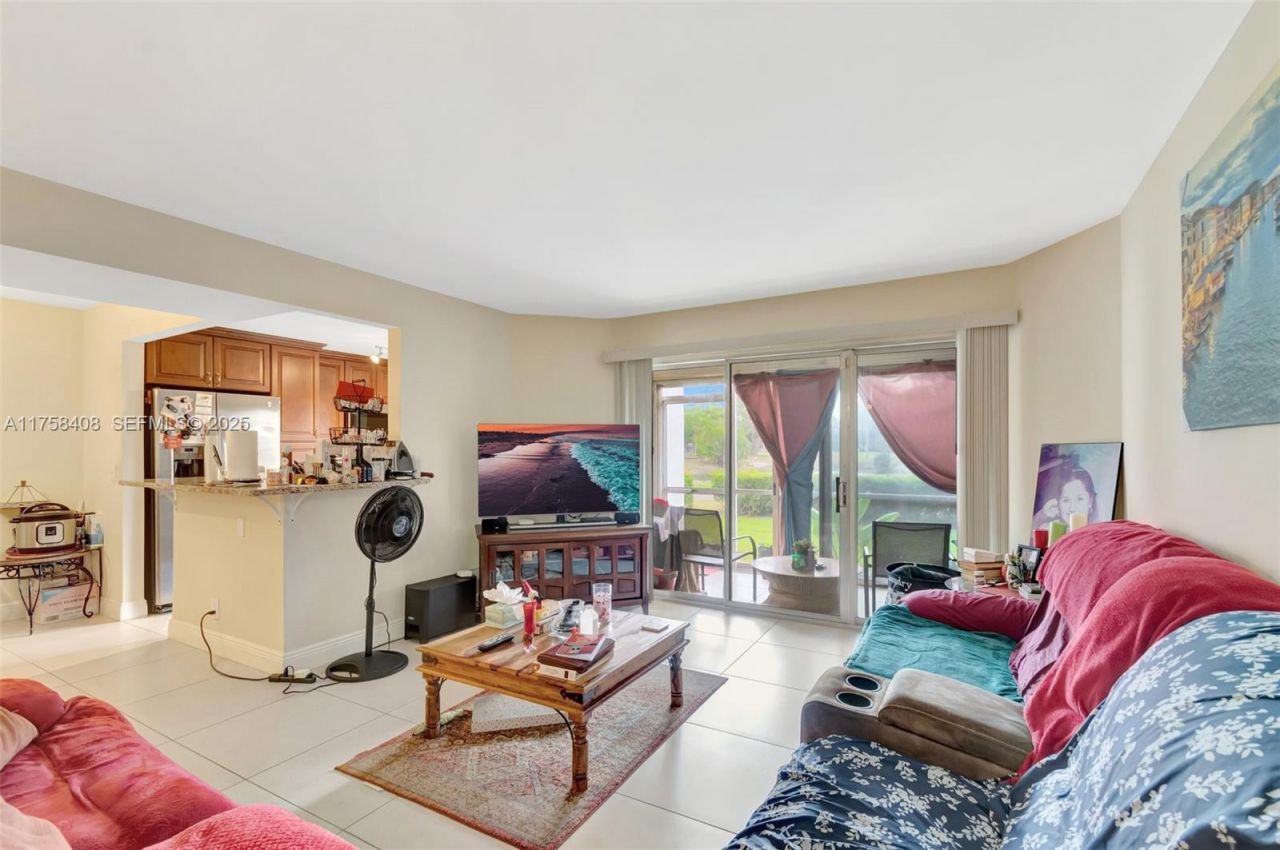 3597 Birdie Dr, Unit 107, Lake Worth, FL 33467 Photo