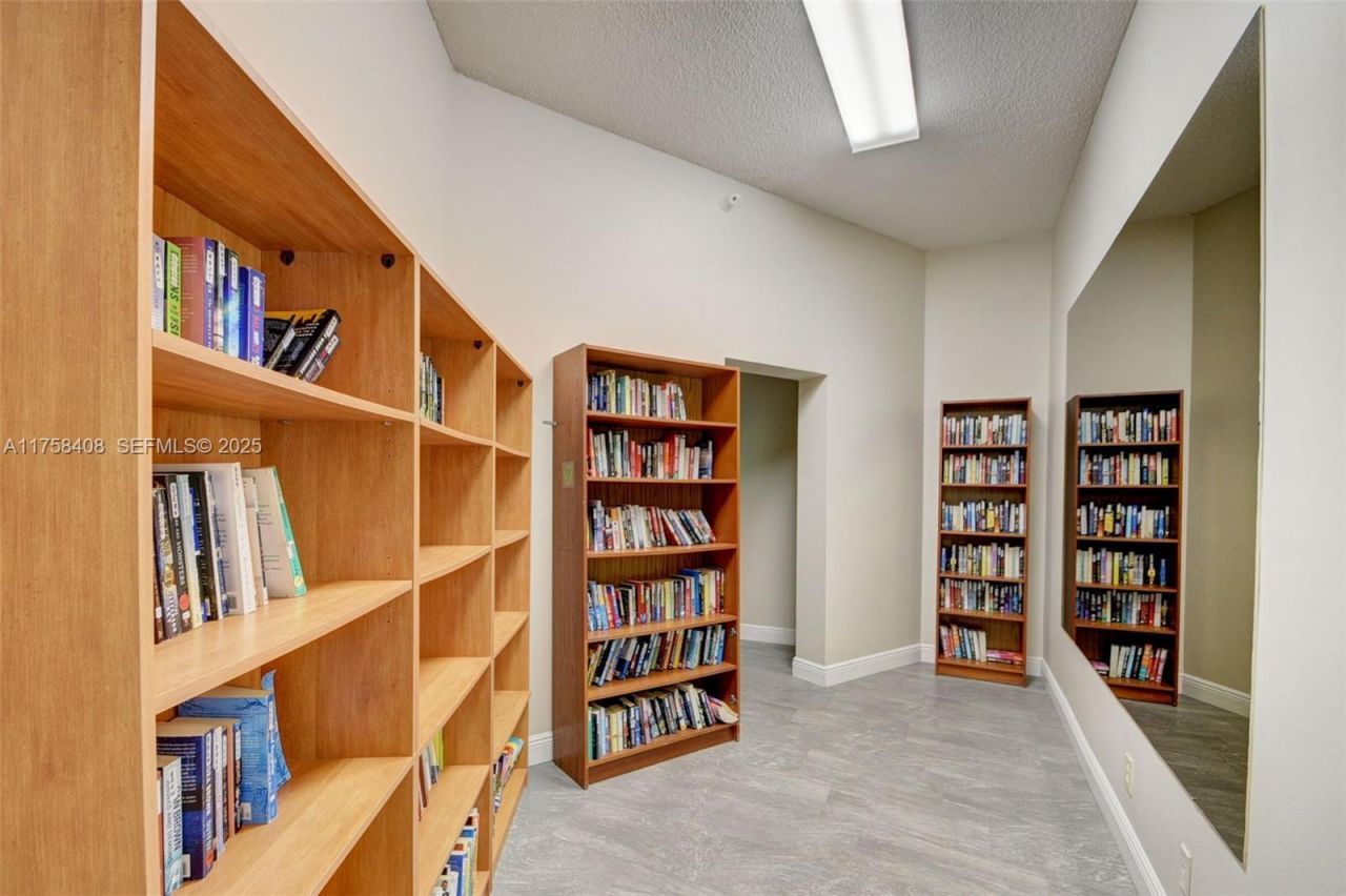3597 Birdie Dr, Unit 107, Lake Worth, FL 33467 Photo