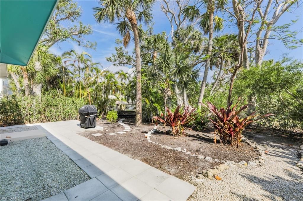 1012/1014 E Gulf Dr, Sanibel, FL 33957 Photo