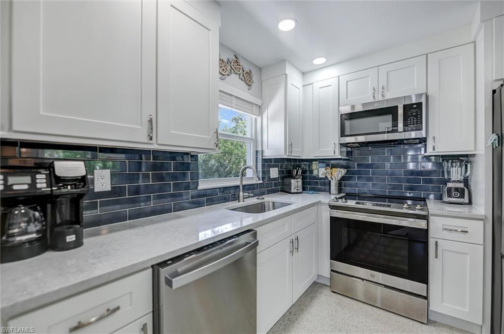 1012/1014 E Gulf Dr, Sanibel, FL 33957 Photo