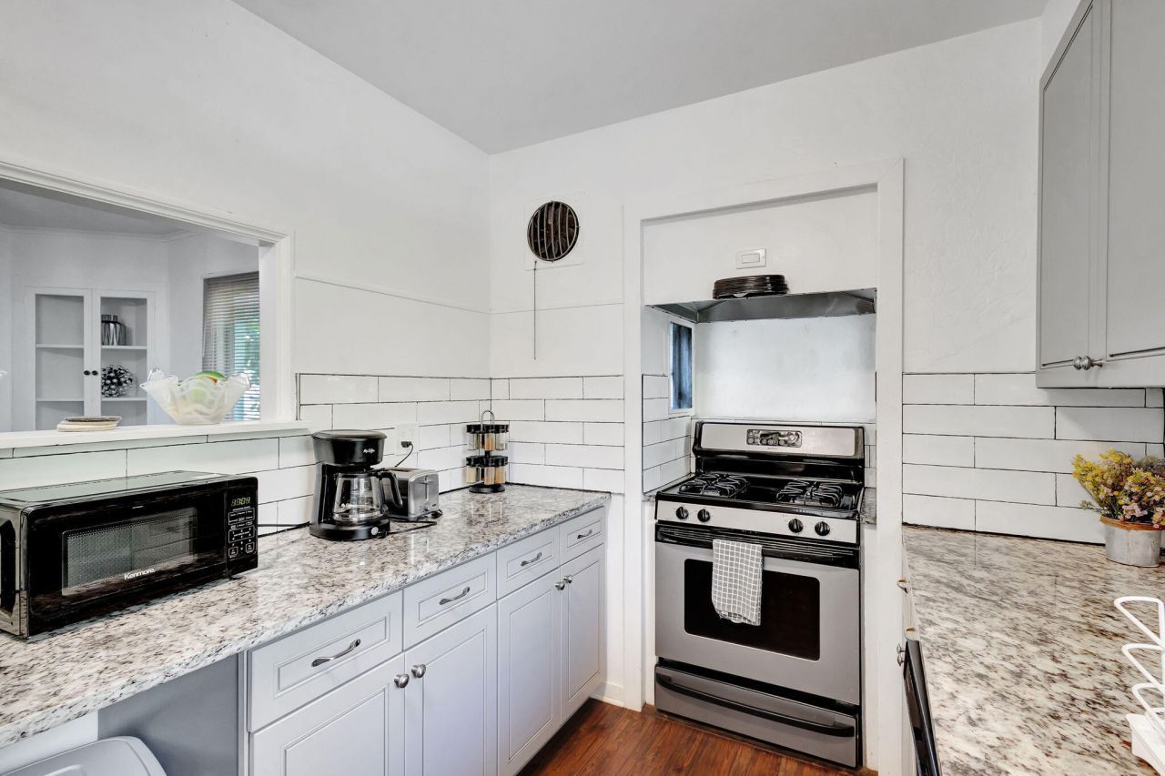 513 45th Street, West Palm Beach, FL 33407 Photo