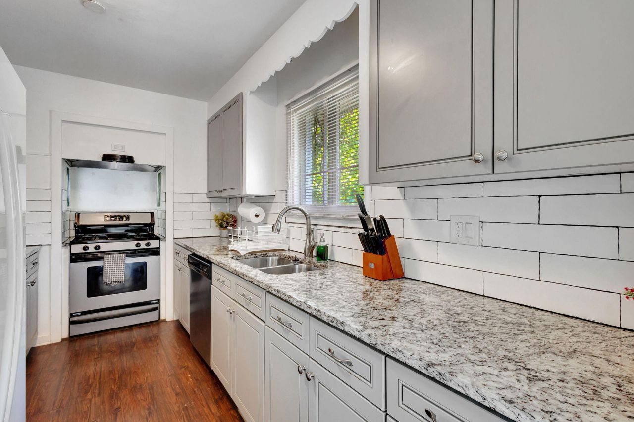 513 45th Street, West Palm Beach, FL 33407 Photo