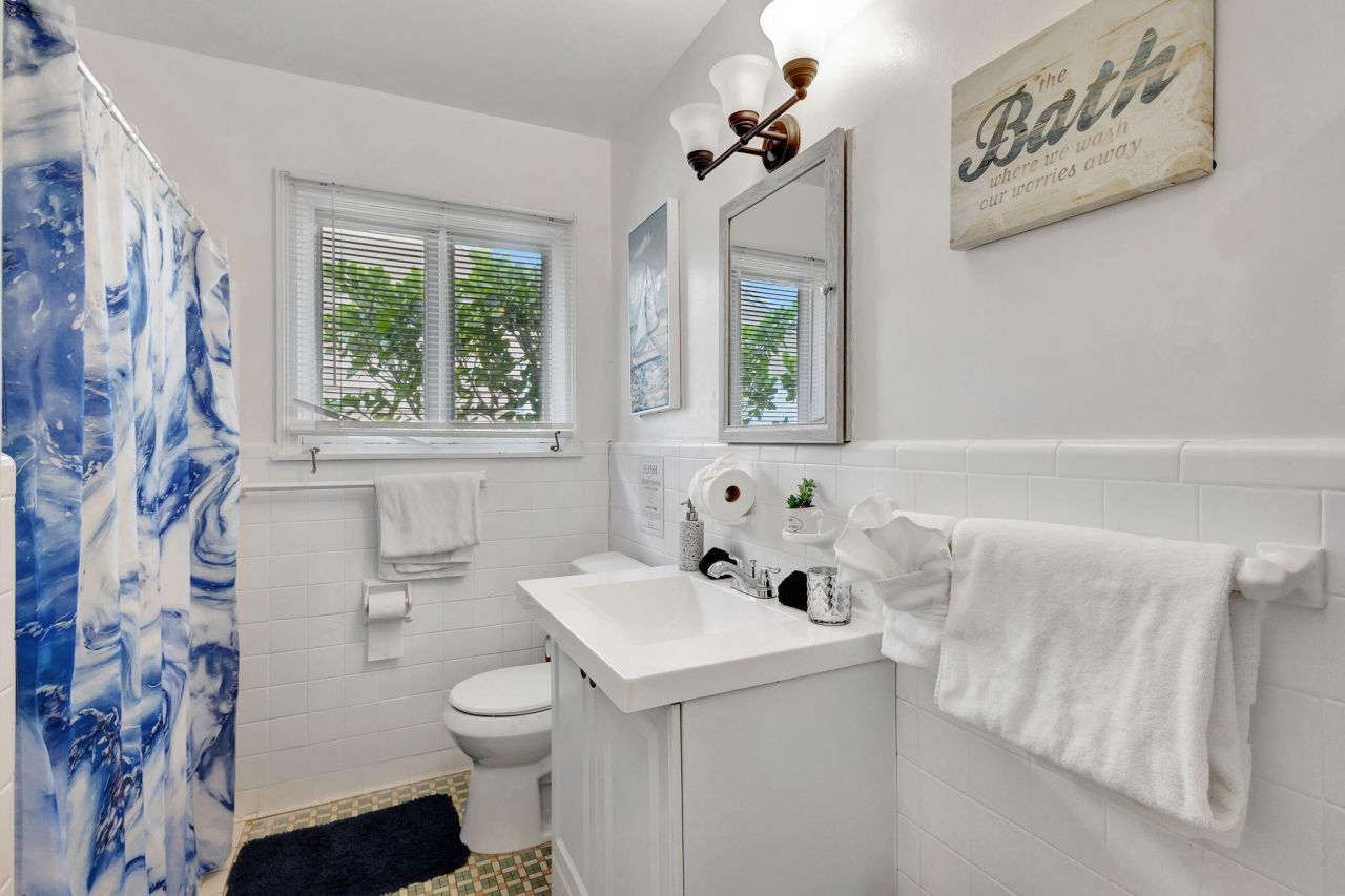 513 45th Street, West Palm Beach, FL 33407 Photo