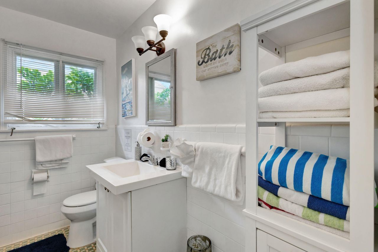 513 45th Street, West Palm Beach, FL 33407 Photo