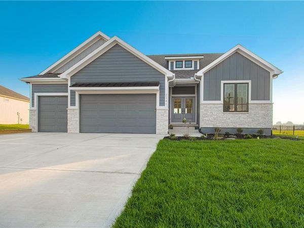 2341 Fishing Lane, Kearney, MO 64060