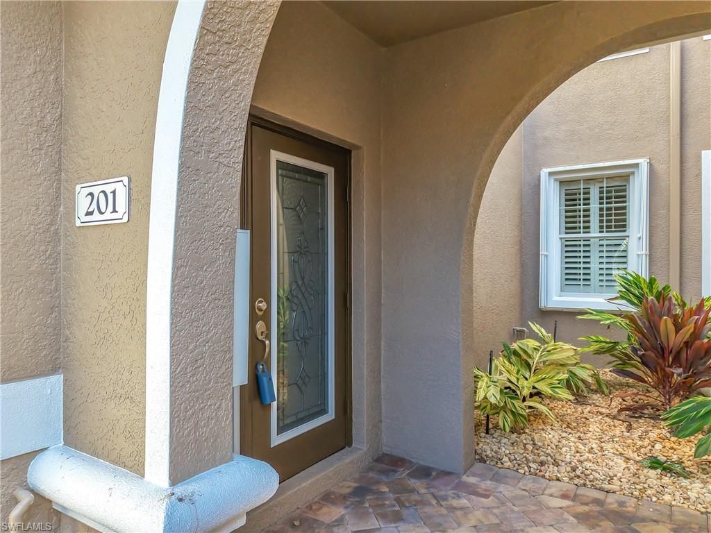 12913 New Market St, Unit 201, Fort Myers, FL 33913 Photo