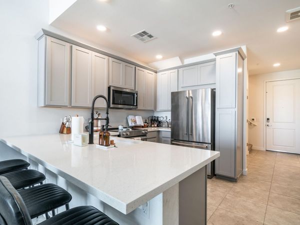 2511 W QUEEN CREEK Road, Unit 479, Chandler, AZ 85248