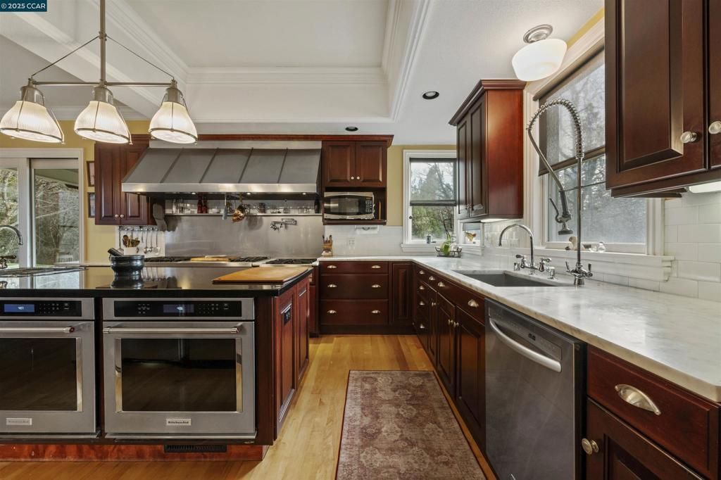 11417 Red Dog Rd, Nevada City, CA 95959 Main Photo