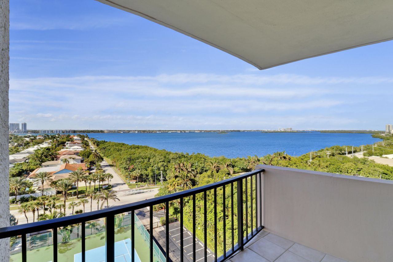 4200 N Ocean Drive, Unit 2-1005, Riviera Beach, FL 33404 Photo