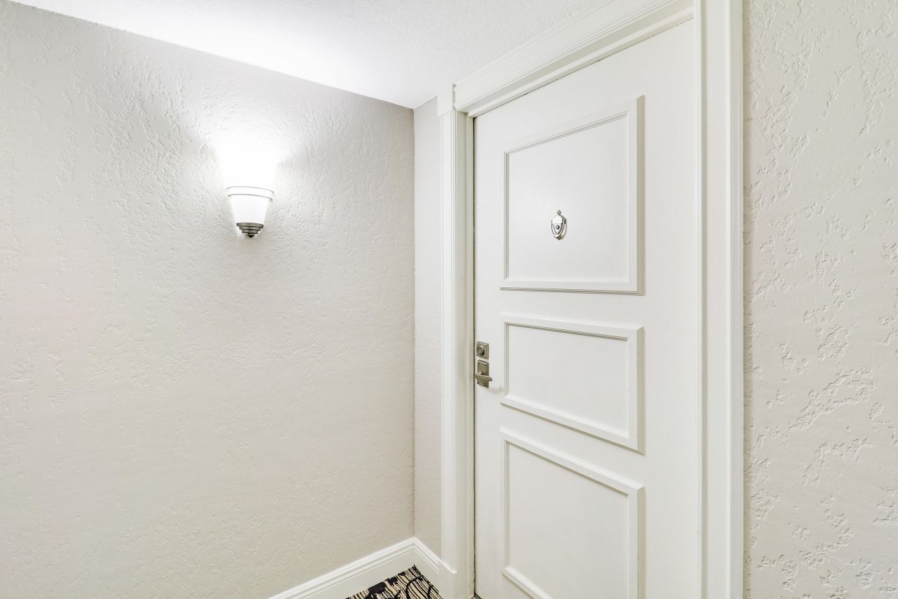 4200 N Ocean Drive, Unit 2-1005, Riviera Beach, FL 33404 Photo