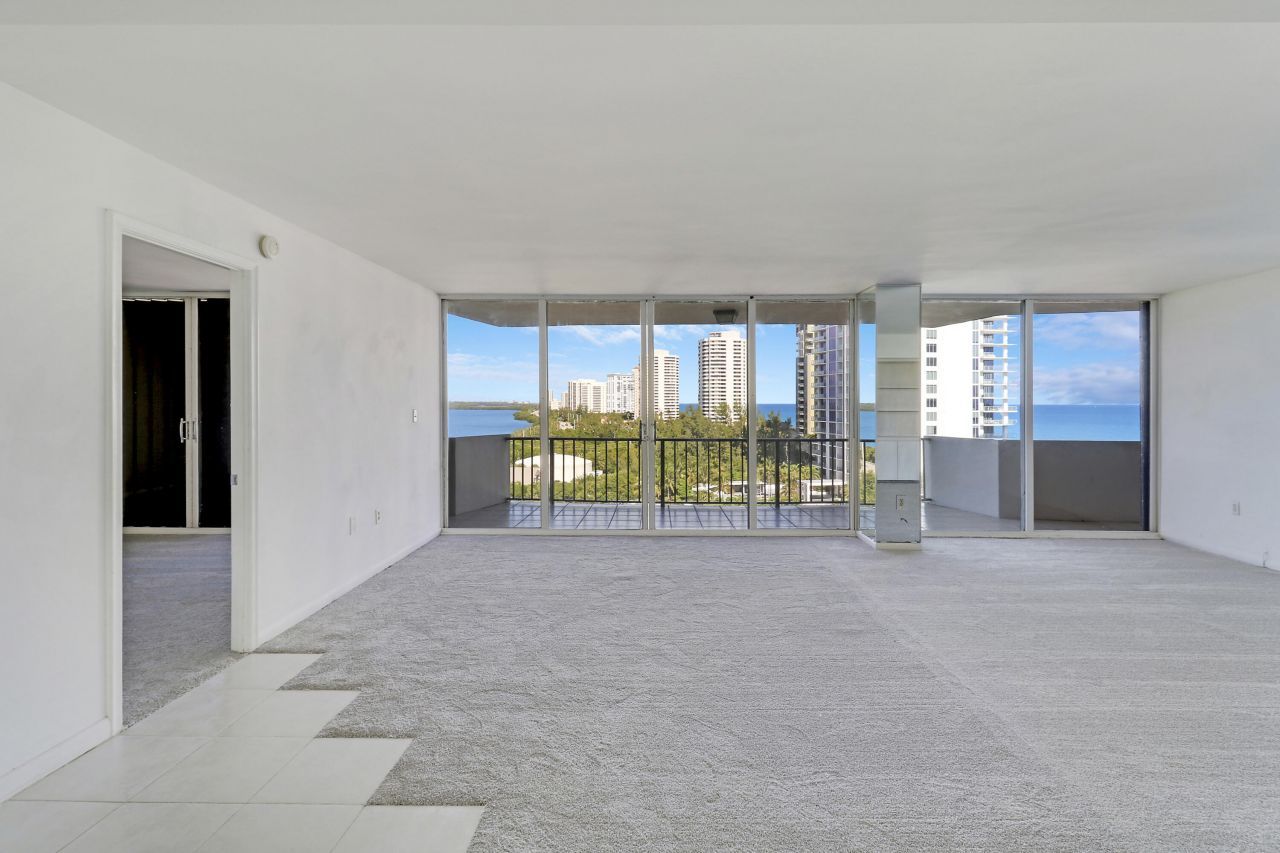 4200 N Ocean Drive, Unit 2-1005, Riviera Beach, FL 33404 Photo