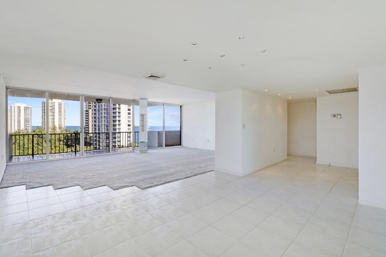 4200 N Ocean Drive, Unit 2-1005, Riviera Beach, FL 33404 Photo